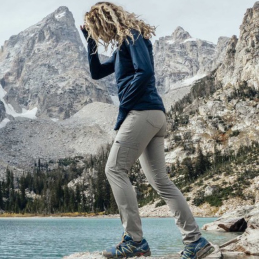 KUHL Horizn Womens Cargo Pants Outdoors Hiking Gray Polyester Slim Size 2 Short